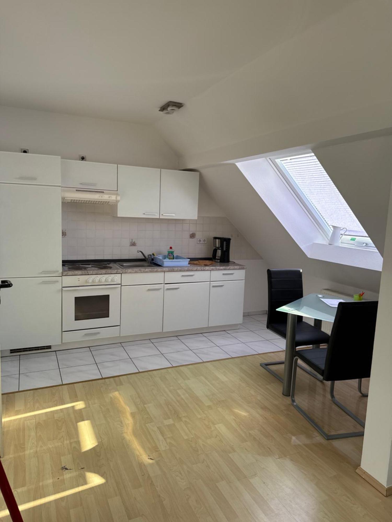 Kuschelige Dachgeschosswohnung Am Clarapark 라이프치히 외부 사진